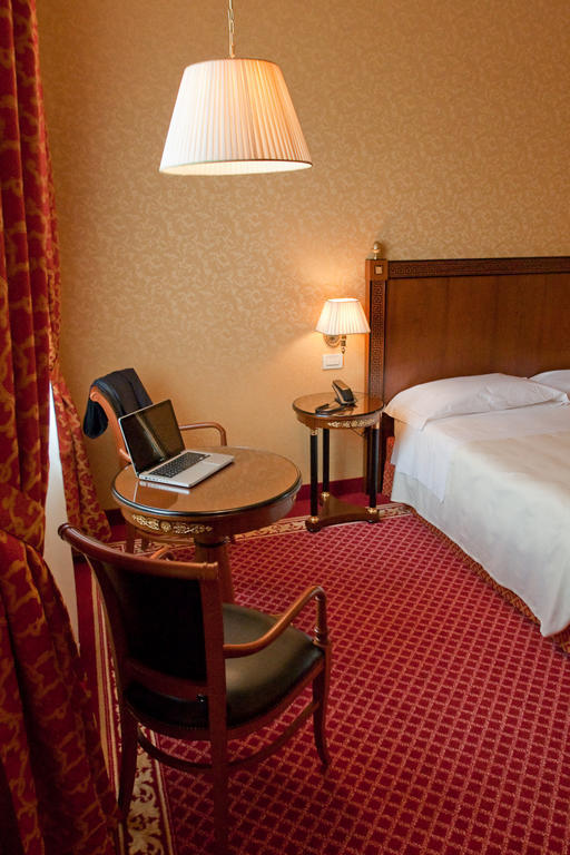 Hotel Maxim Anzola dell'Emilia Værelse billede