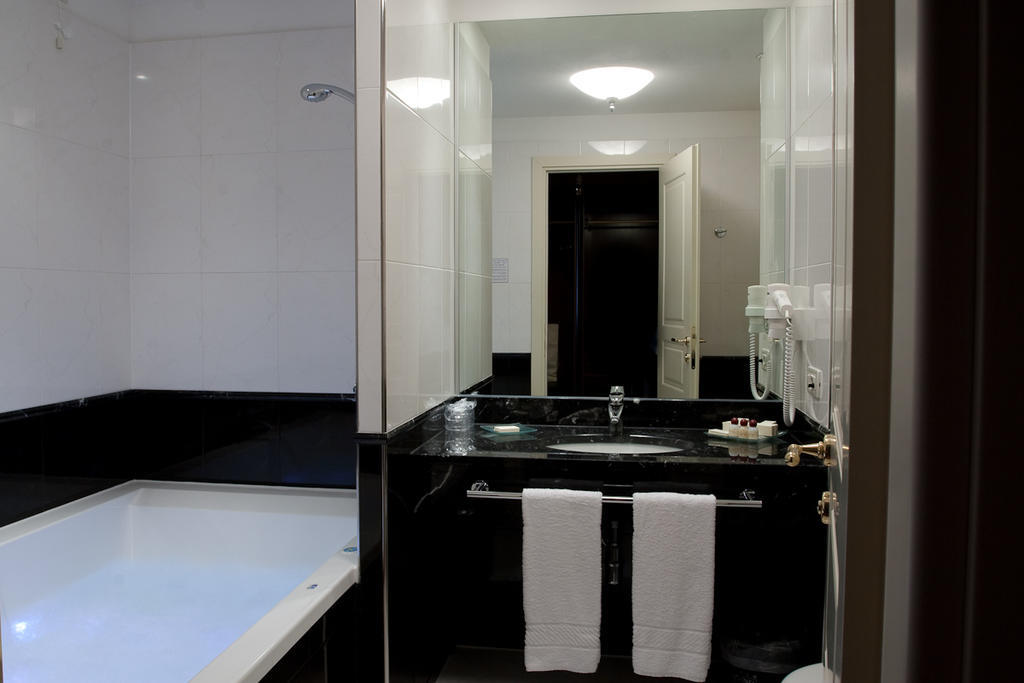 Hotel Maxim Anzola dell'Emilia Værelse billede